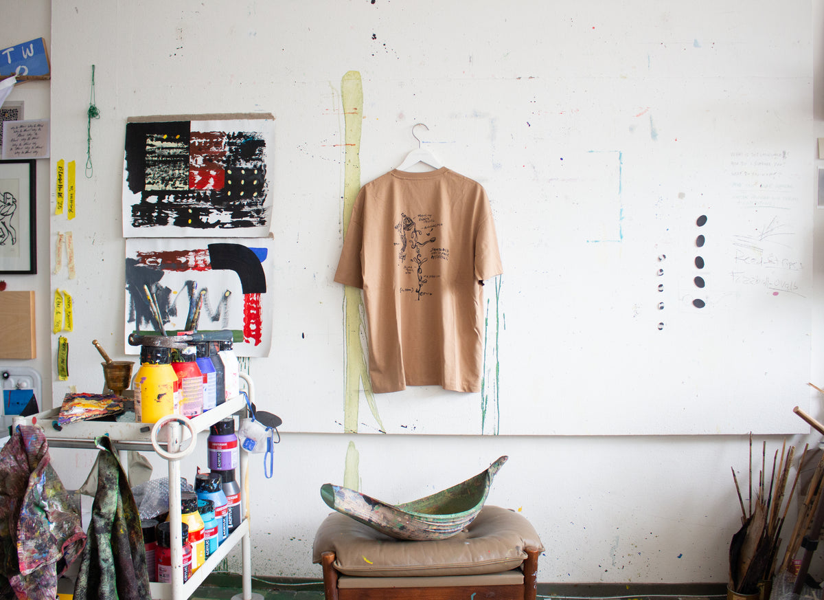 Two meters ten (2026) Camel T-shirt